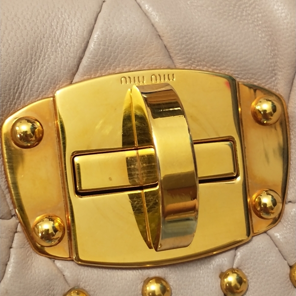 💥Offers Welcome💥 💯 Authentic MIU MIU(Made in Italy) Chain Flap Shoulder Bag - Picture 3 of 15